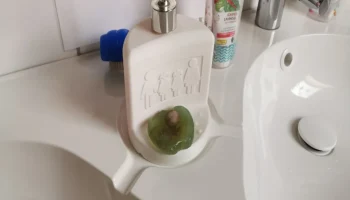 Дозатор мыла с мыльницей