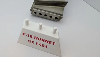 Крепление лопастей вентилятора двигателя F-18... 2