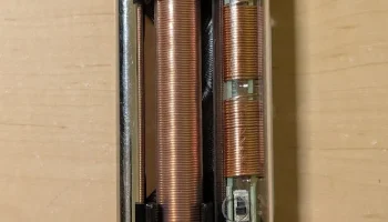 Карта памяти Elecraft AX1 с зажимами "антибол"..............