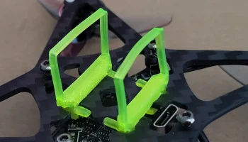 Nanofly20 1 с на 2 с. Крепление для аккумулятора 1