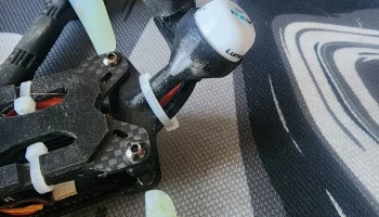 Крепление антенны Apex evo AXII u.fl...