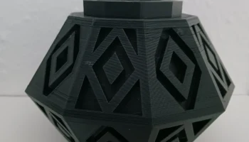 Современная геометрическая ваза 1