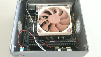 Корпус Mochi mini-ITX 4