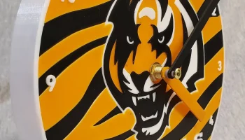 Циферблат часов Cincinnati Bengals с корпусом механизма ... 1