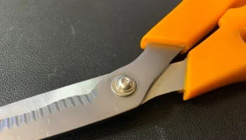 Гаечный фиксатор для садовых/кухонных ножниц Fiskars 1
