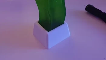 Подставка для вазы Ikea Sk&auml;mt 1