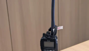 Подставка для радио ICOM IC-A6E Подставка для радио ICOM IC-A6E