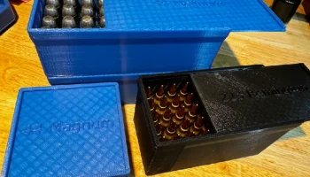 Штабелируемые ящики для боеприпасов с закругленной крышко...