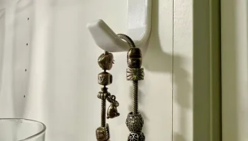 Крючок для крепления к отверстию полки (например, IKEA M... 6
