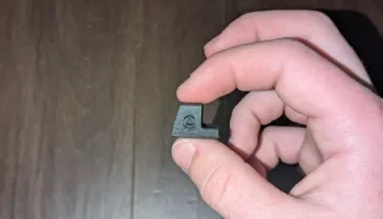 красная точка без клея для брелка Glock Fidget - распеча... 1