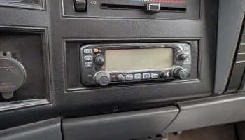 Крепление радио ICOM 2730a (Jeep XJ)