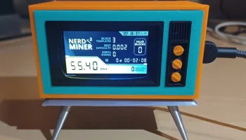 NerdMiner V2 Ретро-корпус для телевизора 1