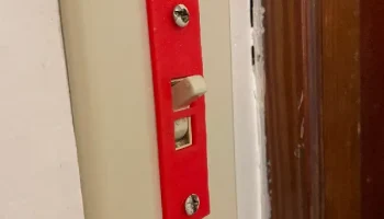 Замок выключателя света 1