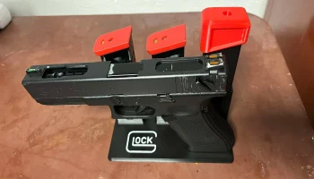 Подставка для страйкбола для Glock 17/18/19 и 3 магазинов 4
