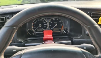 Держатель телефона с магнитом для Golf MK3...... 1