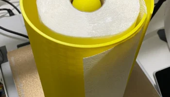Чехол для бумажных кухонных полотенец закрыт (из-за кота) 2