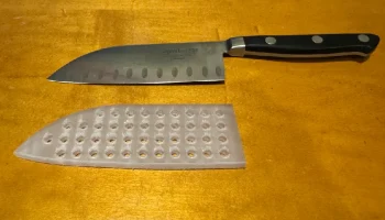 Calphalon Santoku 5-дюймовый ножны Mesh Remix 2
