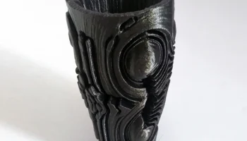 Alien Vase 1