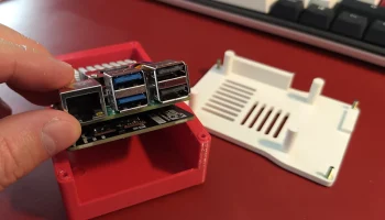 Корпус Raspberry Pi 5 NVMe (с базовой платой Pimoroni NVMe) 1