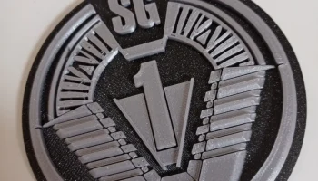 Магнитный значок SG1 1