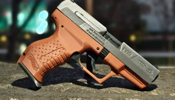 Игрушечная модель пистолета Walther P99