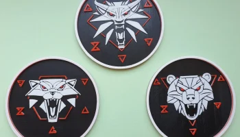 The Witcher 3: Wild Hunt - Подставки для школ Ведьмака
