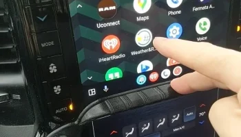 Подставка для пальца для экрана радиоприемника Ram Truck...