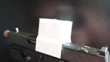 Магнитный держатель Glock и P99 1