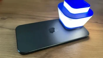 Рассеиватель фонаря для iPhone 15 Pro