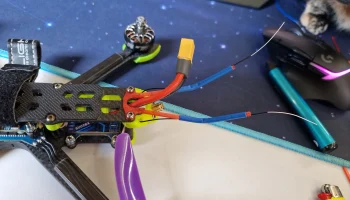 Держатель/крепление для антенны дрона Nazgul 5 FPV