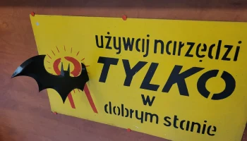 Бэтаранг магнит