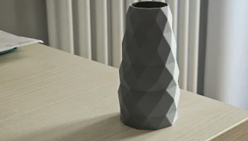 Poly Vase 2