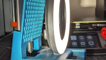 Подставка для телефона и освещения для Prusa Connect / P... 1
