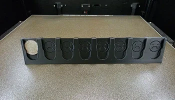 Четвертьдержатель (8)
