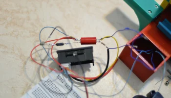 Диспенсер и устройство для проверки батареек АА 8