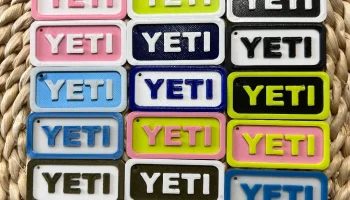 Брелок в стиле YETI