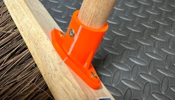 Замена насадки метлы для мастерской