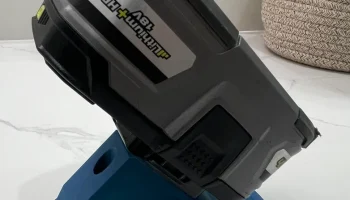 Держатель батареи Ryobi с контактами