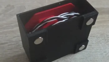 Коробка акселерометра Prusa с отверстиями для магнитов....
