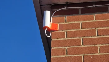 Угловое крепление Ubiquiti UniFi U6 Mesh (совместимо с F... 2