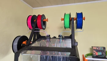 Держатель нити в верхнем корпусе Prusa XL для абразивных...