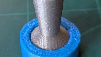 Прорезиненный магнит для пюпитра.......
