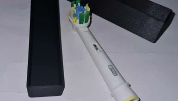 Электрическая щетка Oral-B