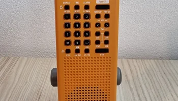 Стенд Tecsun PL-368 с опорой для антенны...