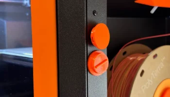 Магнитный дверной замок для Prusa CORE One...... 3