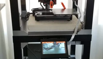 Корпус Pi4 с 7-дюймовым ЖК-экраном и вентилятором 3