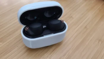 Чехол для Sony WF-1000XM4 + Tilesticker 1