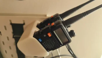 Радиодок-станция Baofeng UV-5R для Ikea Skadis Радиодок-станция Baofeng UV-5R для Ikea Skadis