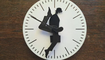 (Другие) Часы Silly Walks
