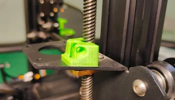 Направляющий блок нити Ender 3 - половина